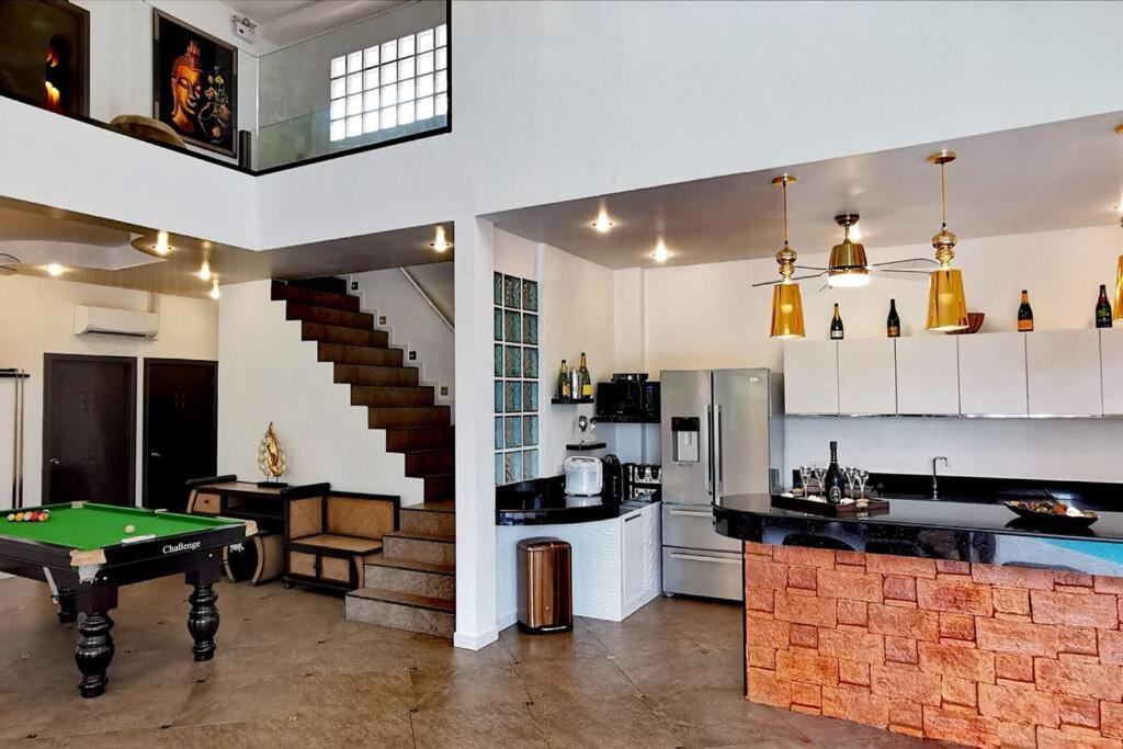 Goldland Luxury Pool Walking Street 8 Bedrooms