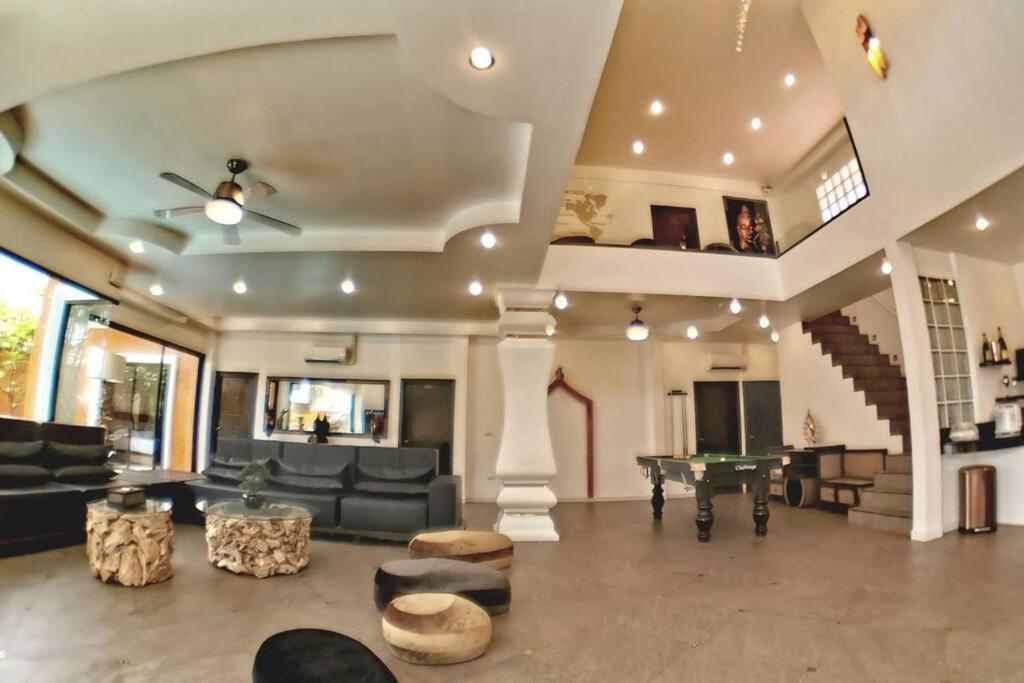 Villa Goldland Luxury Pool Walking Street 8 Bedrooms