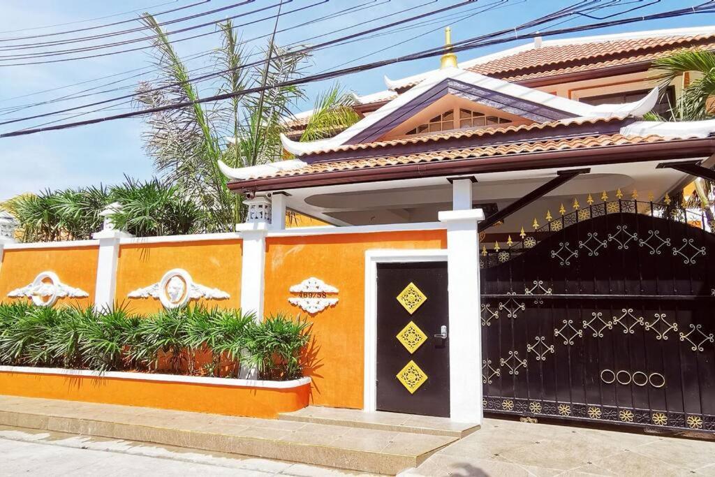 Goldland Luxury Pool Walking Street 8 Bedrooms Villa *