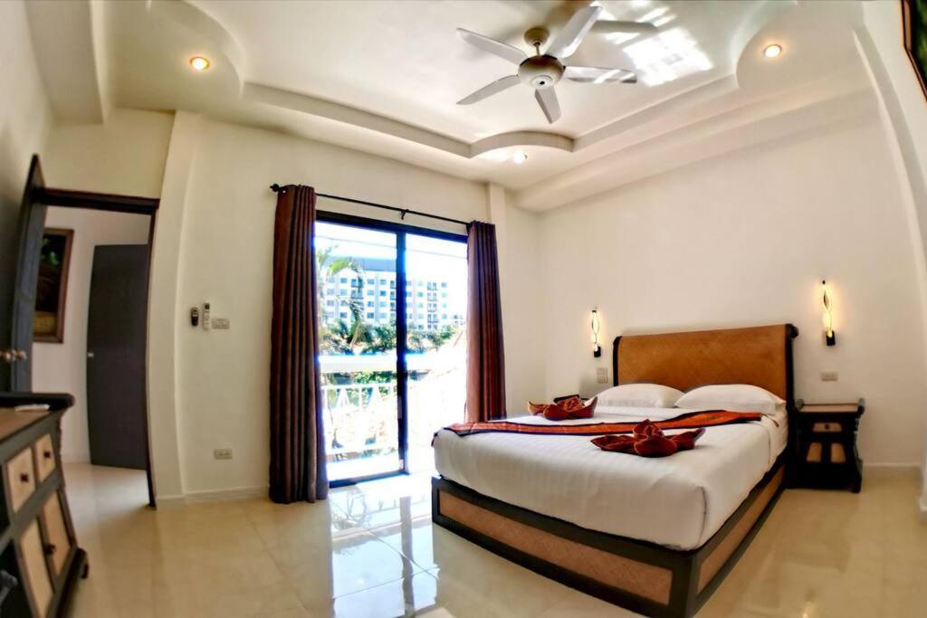 Goldland Luxury Pool Walking Street 8 Bedrooms * Pattaya